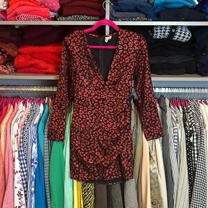 H&M Divided black and white red leopard print long sleeve v neck dress size 2